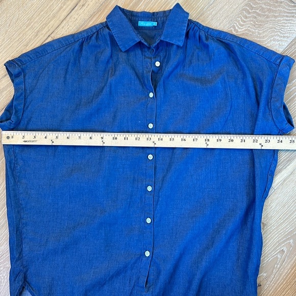 J.McLaughlin Lightweight Denim Blue Sleeveless Womens Top Size Small  Button Up - Picture 6 of 8